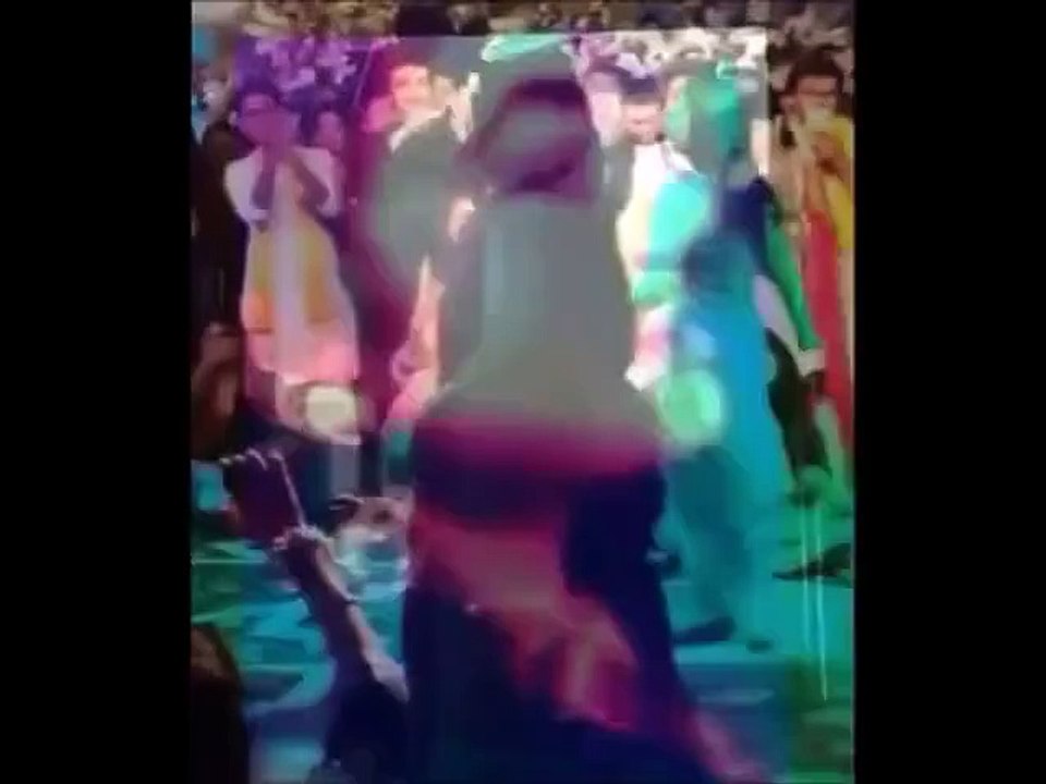 Sanam Jang Dancing With Her Husband At Her Mehndi videoworld.pk