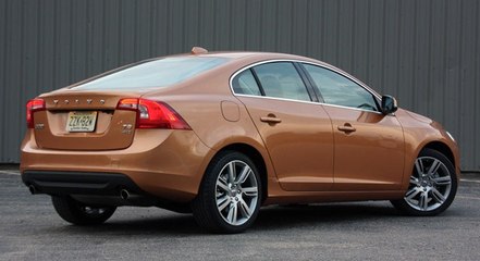 Volvo'nun son teknolojisi : Otomatik Park Etme Sistemi