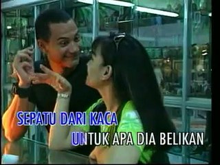 NIA DANIATY -^- AKU TAK INGIN DIMADU (1)