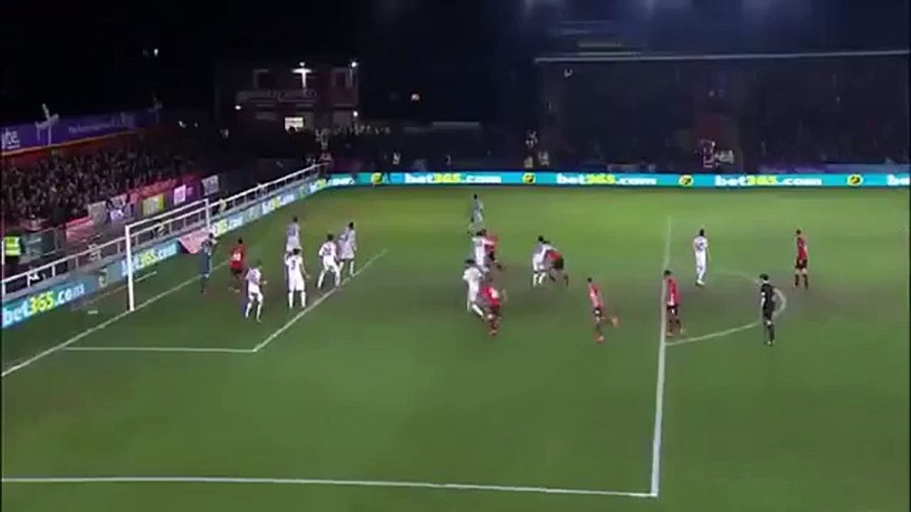 Le corner rentrant d'un joueur de D4 anglaise face à Liverpool FC !