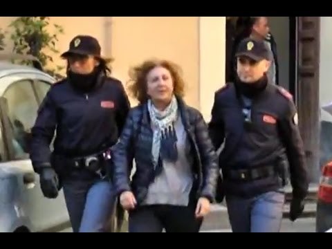 Trentola Ducenta (CE) - 24 arresti, sindaco irreperibile. Sequestrato il Jambo (10.12.15)