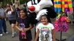 Bugs Bunny & Sylvester Meet & Greet at Six Flags Over Texas. Plus Taz Makes A Special Appe
