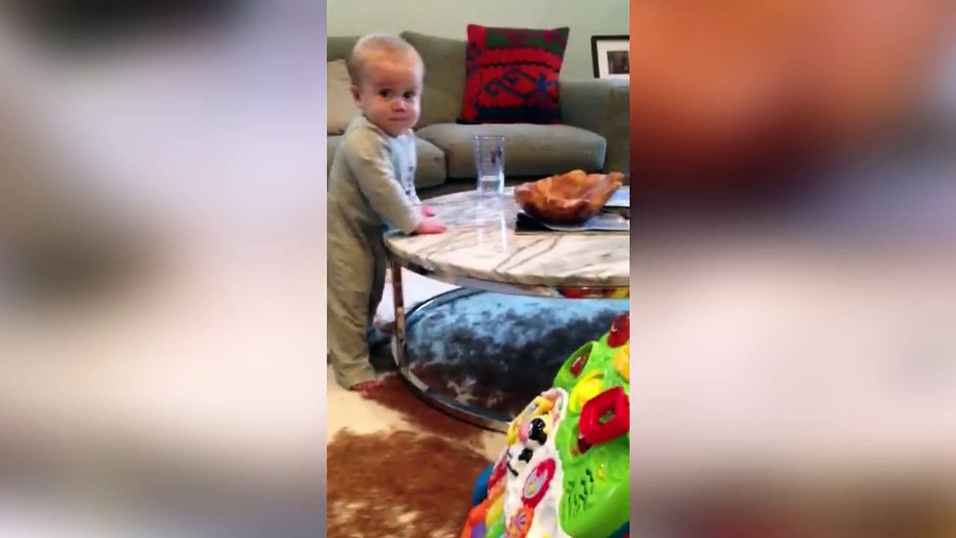 Ce Bebe Teste Les Limites De Sa Maman Pire Qu Un Chat Video Dailymotion