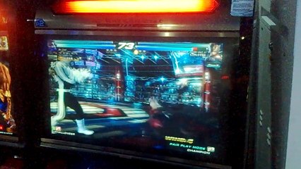 Descargar video: Tekken Tag 2 casuals - Armor King/Jack vs Lars/Leo