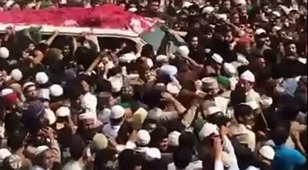 Ghazi-E-Islam Ghazi Malik Mumtaz Qadri Aasiq Ka Janaza Ha Zara Dhoom Sy Nkly