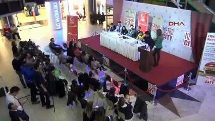 Basketbolcular taraftarlarla bir araya geldi