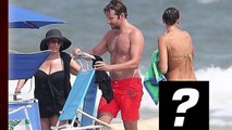 Bradley Cooper’s Girlfriend Shows Off Her ASS To His Mother!