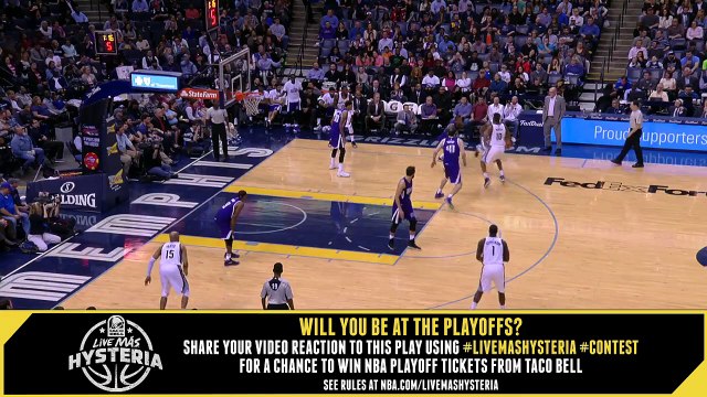 Vince Carter Alley-Oop!