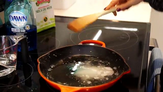 How to Clean a Cast Iron Skillet! (Clean My Space)