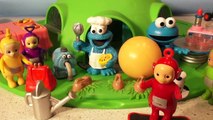Cookie Monster Chef makes Play Doh Hamburgers for The Teletubbies