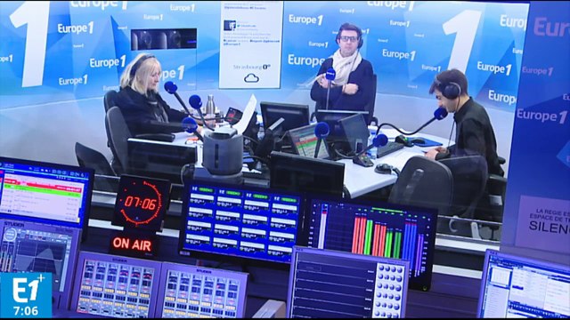 Jean-Luc Mélenchon défend ses idées devant de futurs patrons