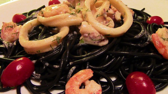 Паста нери с морепродуктами