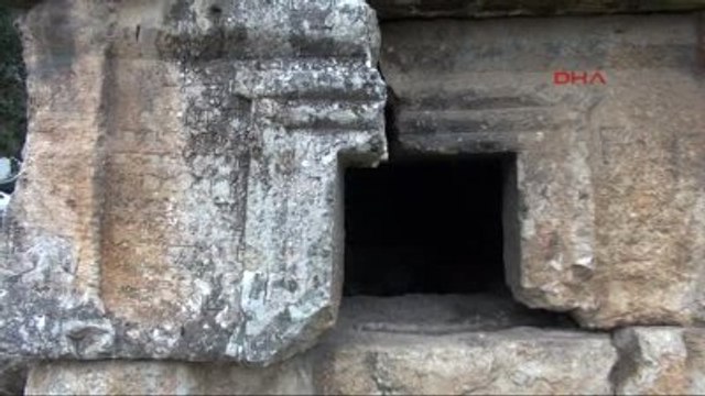 Fethiye'de 2 Bin 400 Yıllık Anıt Mezarların Çevresi Tepkiler Üzerine Temizlendi