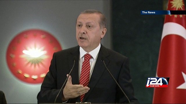 Turkey frees jailed journalists as controversy grows