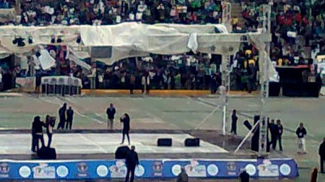 Sara Raza Khan Performing on the Opening Ceremony of Punjab Youth Festival 2014