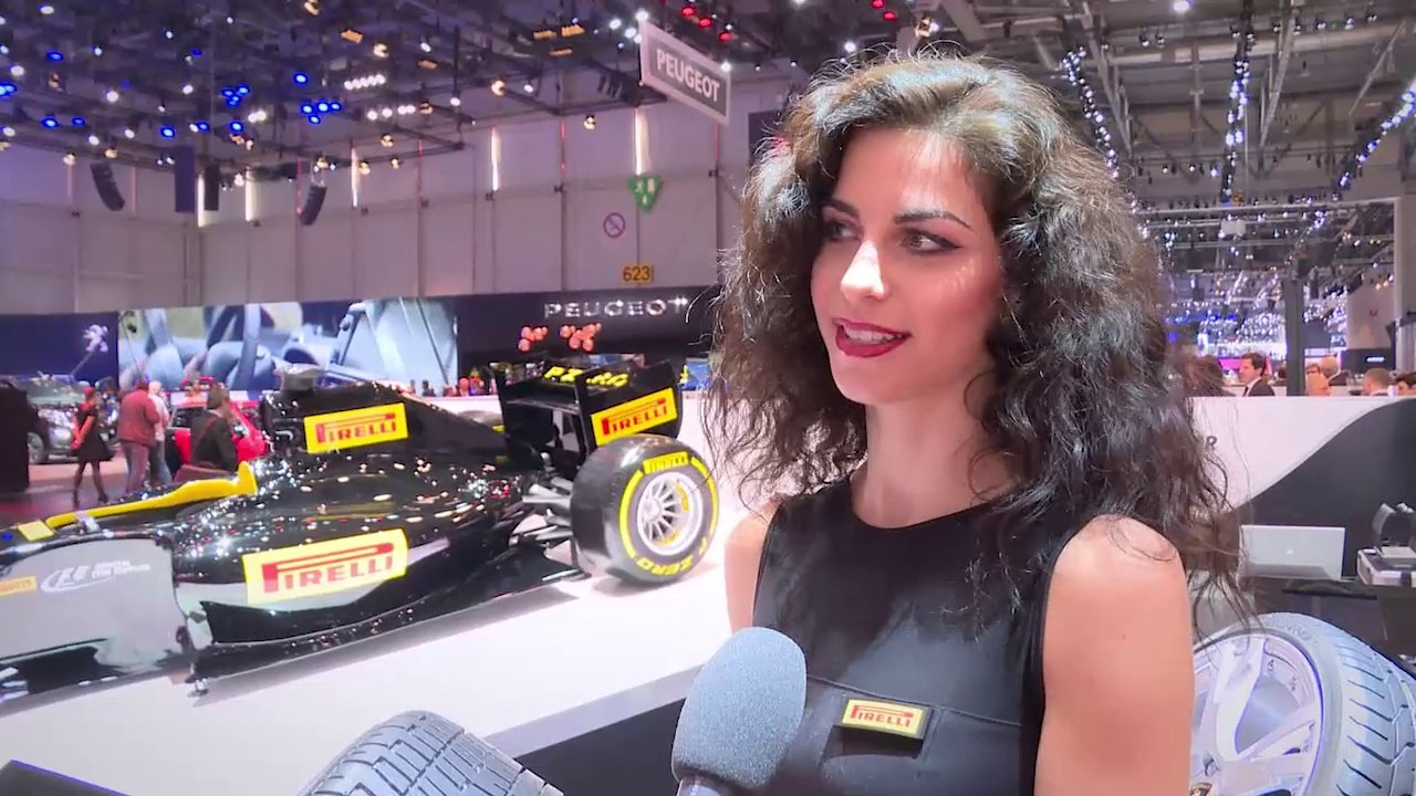 Les plus belles hôtesses du salon de Genève 2016