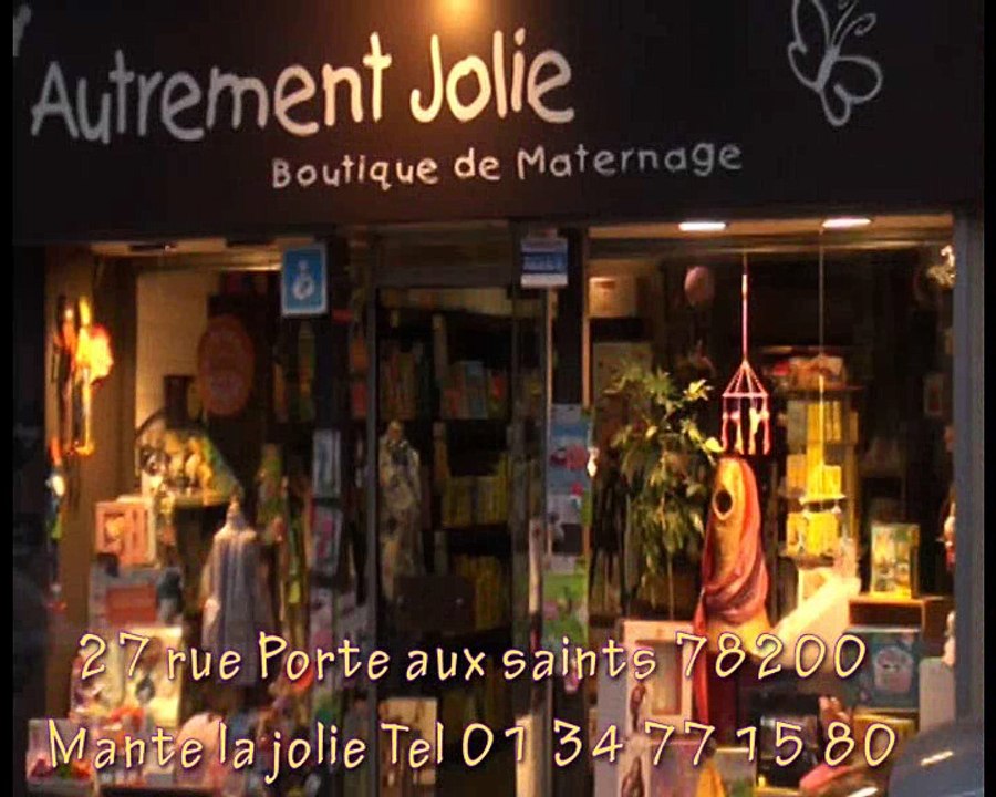 Autrement Jolie boutique de maternage à Mantes la Jolie et sur internet.