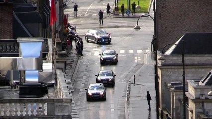 Amiens : arrivée de François Hollande et David Cameron à la préfecture