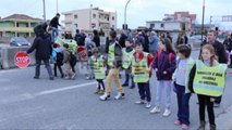 Report TV - Protestë në Durrës, trafikndarëset pengojnë banorët të kalojnë rrugën