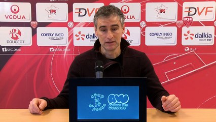 Conférence de presse d'Olivier Dall'Oglio avant Evian TG FC - DFCO