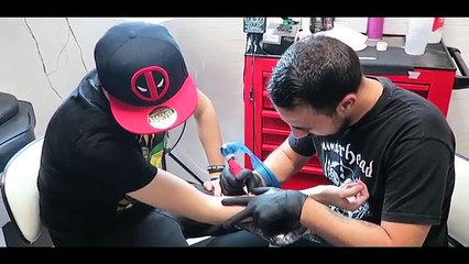 ELRUBIUSOMG - MI PRIMER TATUAJE Y UNBOXING FRIKI 2!