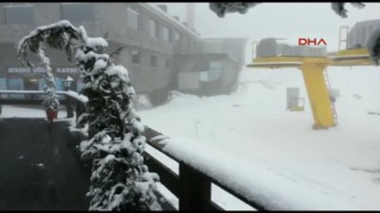 Bursa Uludağ'a Kar Yağdı