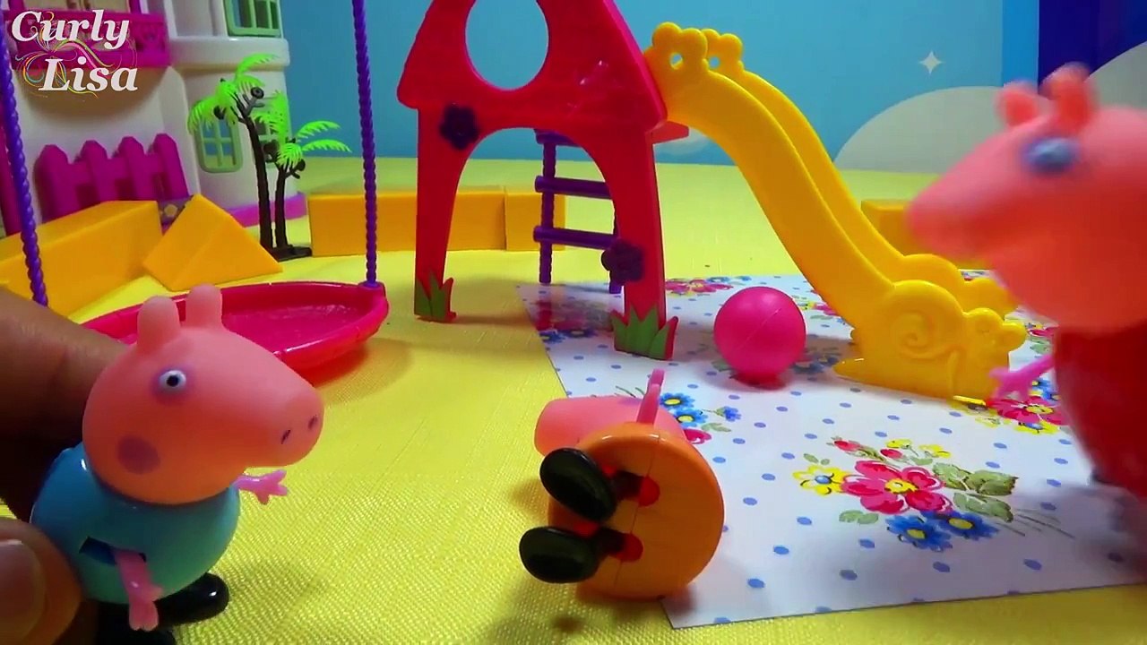 Свинка Пеппа СЛОМАЛА НОГУ Доктор делает УКОЛ Бо...