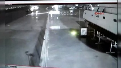 Tuzla'da Otomobil Denize Böyle Düştü...