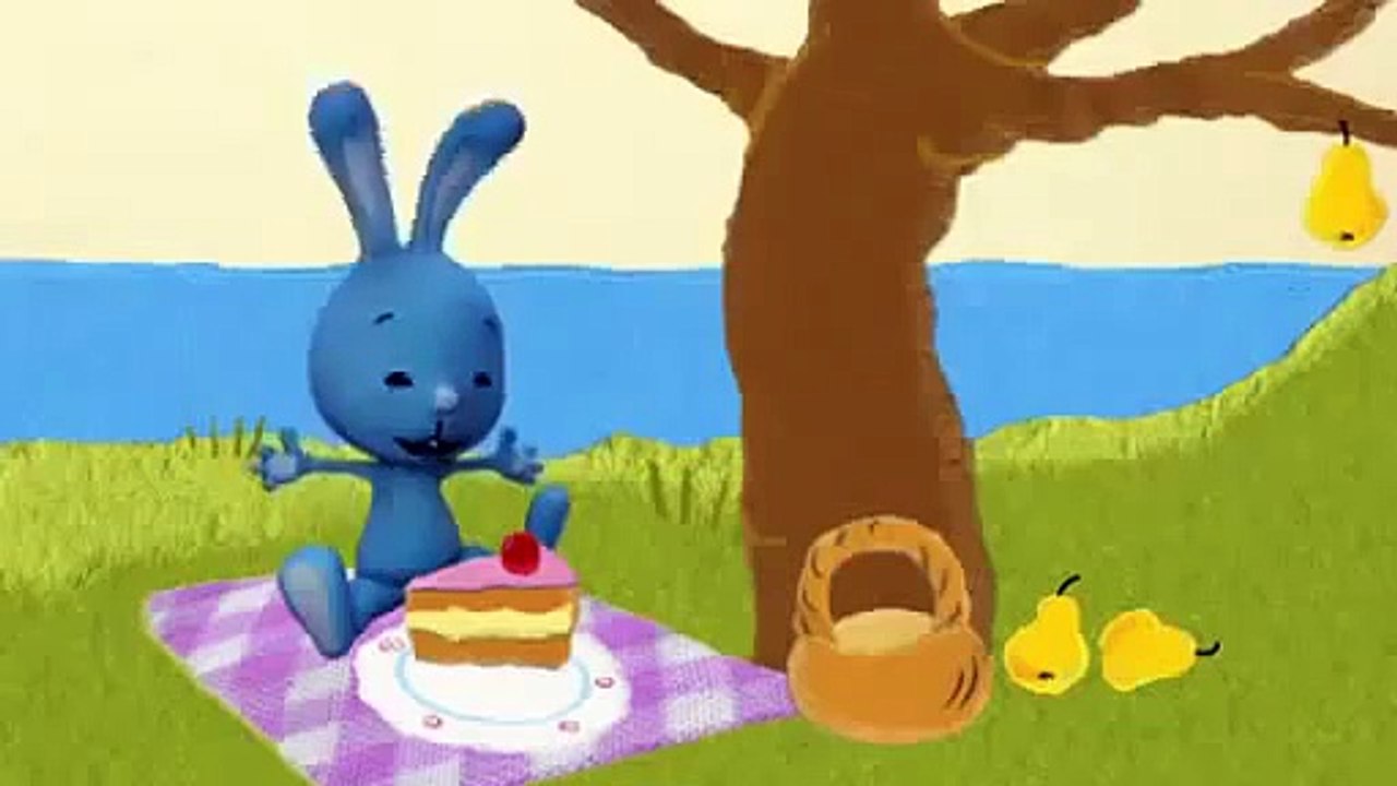 KiKANiNCHEN - Kikaninchen und ein Eichhörnchen spielen Tellerspringen auf dem Wasser