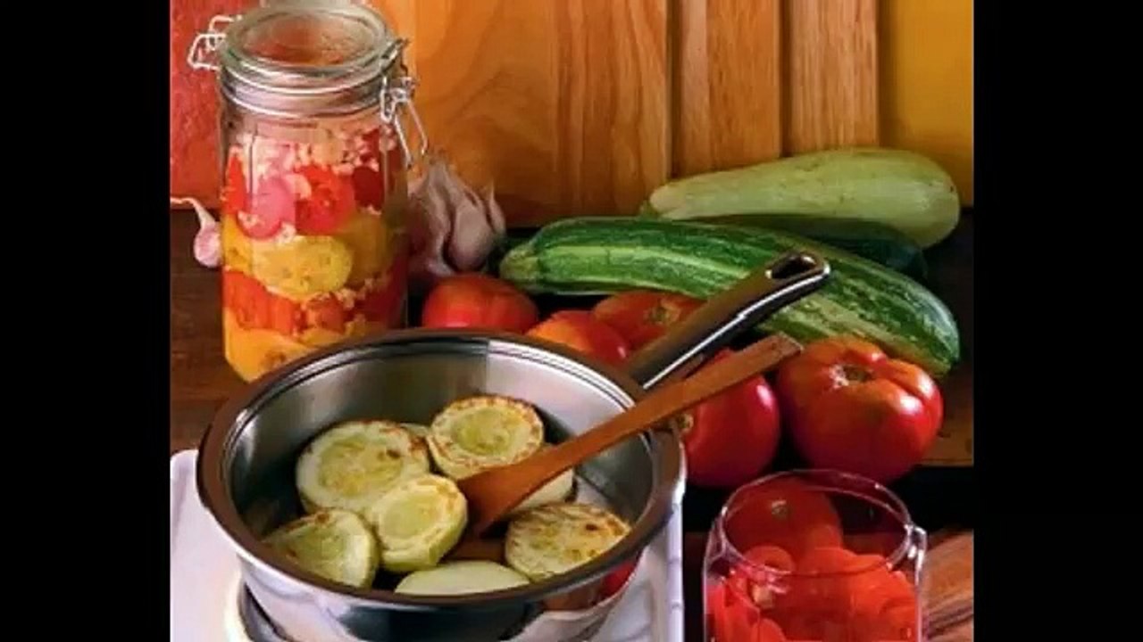 Кабачки, консервированные с томатами