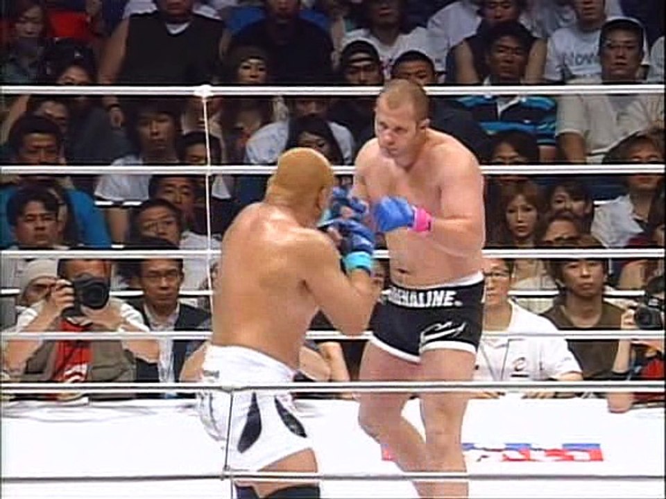 Fedor Emelianenko  - Kazuyuki Fujita, PRIDE 26 Bad to the Bone, 08.06.2003