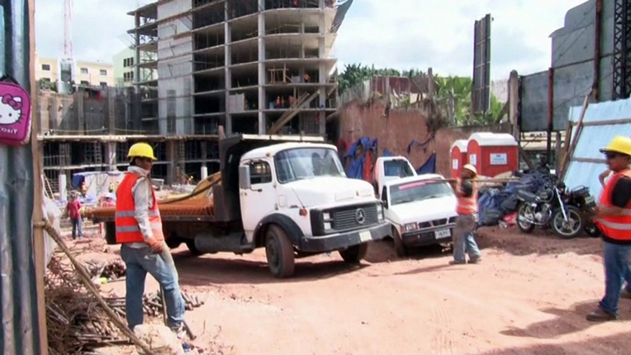 Arquitectos e ingenieros desempleados