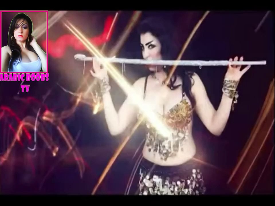 Hot dancer performing a dance Pardis 2016