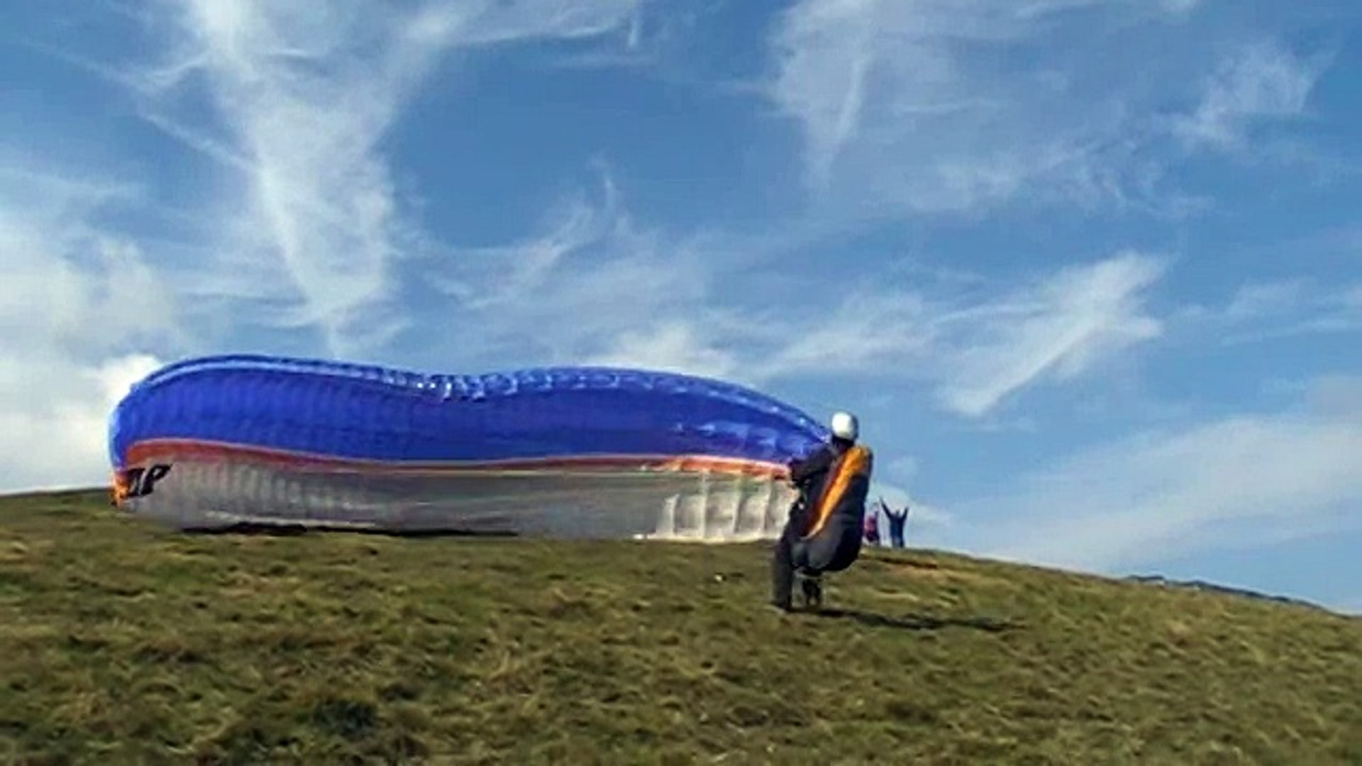 ⁣Dù lượn Paragliding Landing