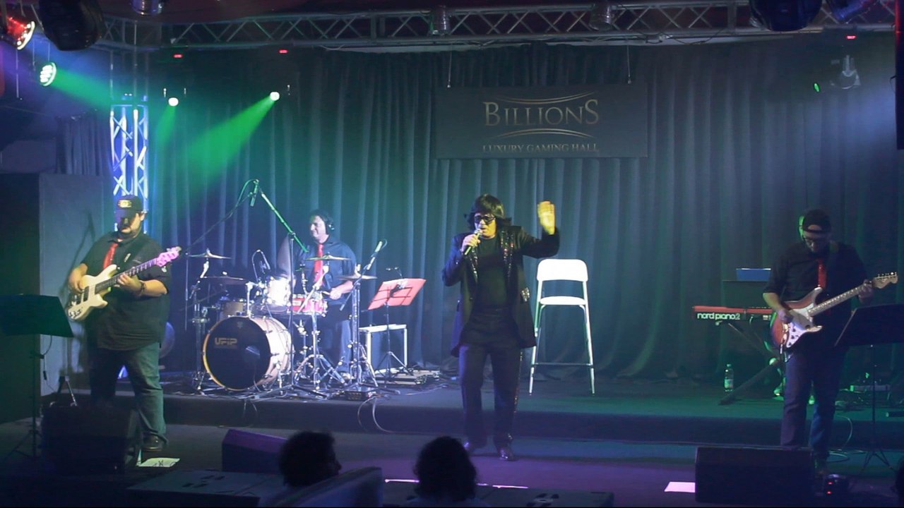 RESISTI - ICARO LIVE BAND at BILLIONS (RM)