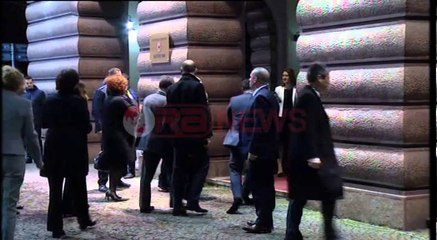 Zyrtarja e lartë e BE-së Federica Mogherini mbërrin në Kryesinë e Kuvendit, takim me Metën- Ora News