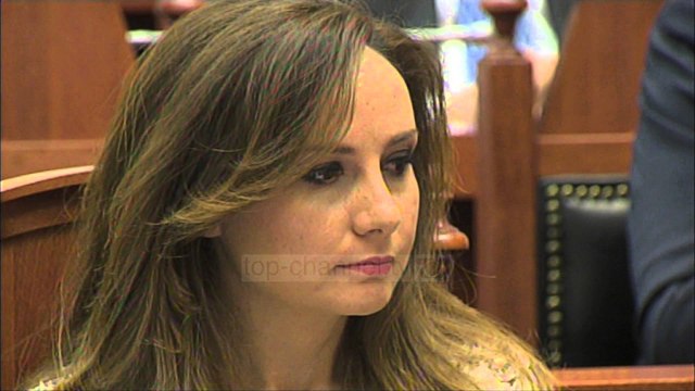 “Dekriminalizimi” bllokon Kuvendin; palët vijojnë bisedimet - Top Channel Albania - News - Lajme
