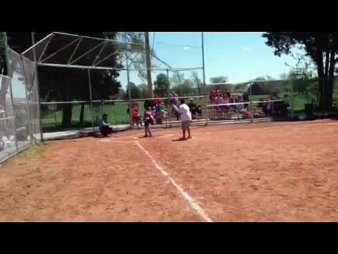 Юный спортсмен прервал игру, чтобы сказать папе, что он его любит