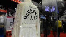 Una exposición repasa la vida de la leyenda del boxeo Muhammad Ali