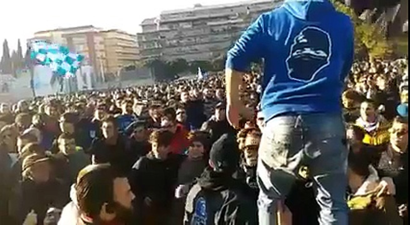 ULTRAS PESCARA NELLANTISTADIO DURANTE LA TRASFERTA VIETATA DI SALERNO 6/2/2016