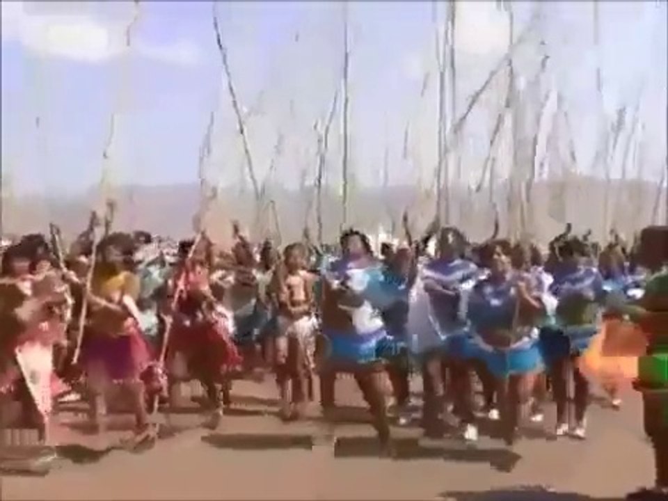 Reed Dance 01 | Swazi Maidens Dance For Their King 2015