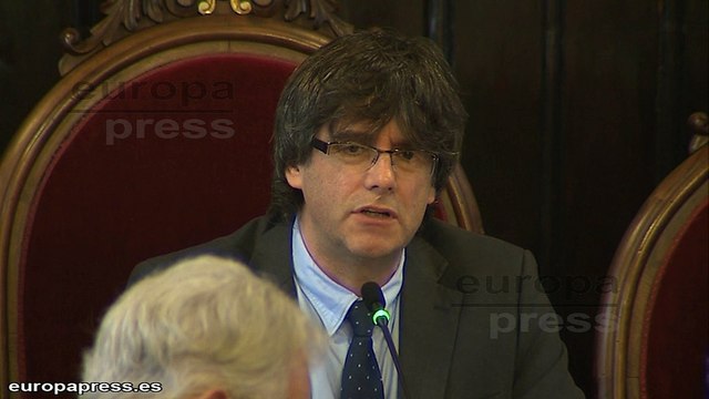 Puigdemont alaba la renuncia de Artur Mas
