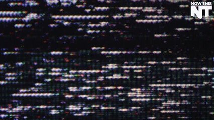 Jennifer Lawrence Calls Out A Reporter For Using His Phone