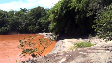 Rio Doce se recupera lentamente do desastre em Mariana