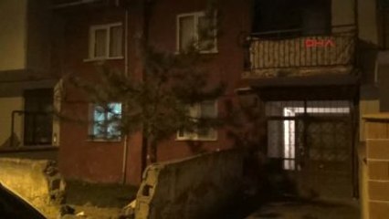 Bursa Suriyeli Kadın Bıçakla Yaraladığı Eşinin Pantolununu Böyle Hastaneye Getirdi