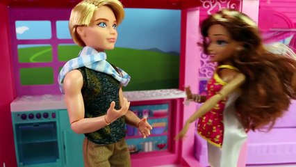 Descendants Jane Takes the Wand from Fairy Godmother. DisneyToysFan