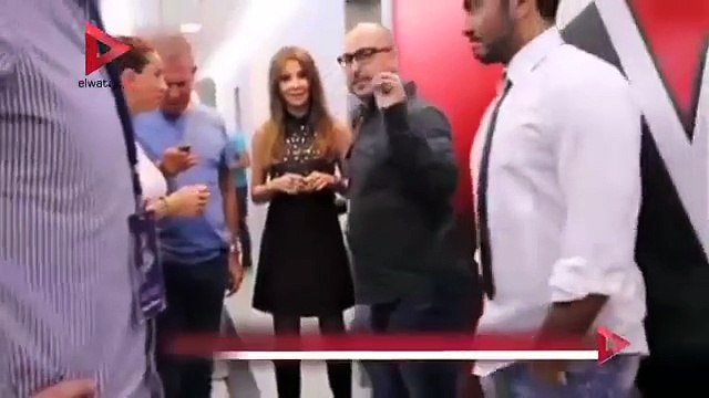 تامر حسني ونانسي عجرم وفريق -ذا فويس- يفاجئون كاظم الساهر في عيد ميلاده