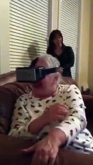 Grandma Tries On Virtual Reality Glasses & It’s As Amazing As You’d Think