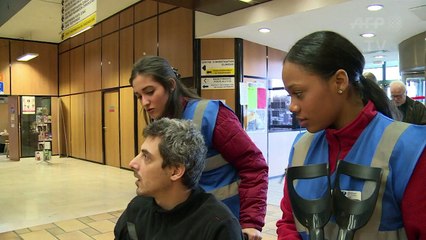 Service civique: depuis les attentats, des jeunes s'engagent