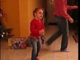 Lena danse en musique a Noel